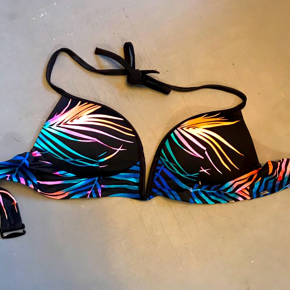 Victoria’s Secret pink deep v palm bikini top